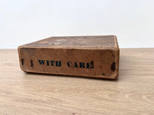 Load image into Gallery viewer, Vintage Travelling Egg Box c.1930/40's