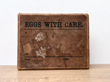Load image into Gallery viewer, Vintage Travelling Egg Box c.1930/40's