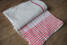 Load image into Gallery viewer, Flax Spinners & Manufacturering Vintage Educational Sample Box