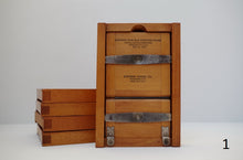 Load image into Gallery viewer, Antique Eastman Kodak Printing Frame 5x3