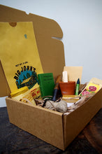Load image into Gallery viewer, The Gardener Gift Hamper - Saffron