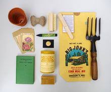 Load image into Gallery viewer, The Gardener Gift Hamper - Saffron