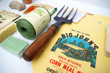 Load image into Gallery viewer, The Gardener Gift Hamper - Verveine