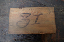 Load image into Gallery viewer, 'Elliman's Universal Embrocation' Pharmacy Box c.1900's