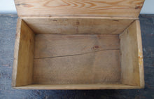 Load image into Gallery viewer, 'Elliman's Universal Embrocation' Pharmacy Box c.1900's