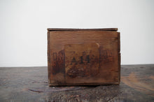 Load image into Gallery viewer, 'Elliman's Universal Embrocation' Pharmacy Box c.1900's