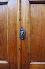 Load image into Gallery viewer, An Early 20th Century 'La Flor de Cuba' Cigar Humidor Cabinet