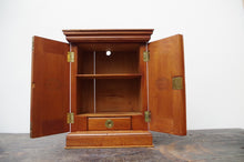 Load image into Gallery viewer, An Early 20th Century 'La Flor de Cuba' Cigar Humidor Cabinet