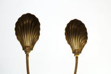Load image into Gallery viewer, Double Clam Shell Wall Lights