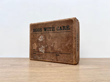 Load image into Gallery viewer, Vintage Travelling Egg Box c.1930/40's
