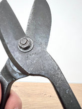 Load image into Gallery viewer, Military 'Gilbow 252' Tin Snips c.1944
