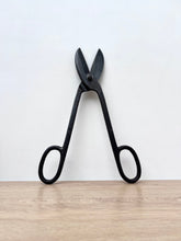 Load image into Gallery viewer, Military 'Gilbow 252' Tin Snips c.1944
